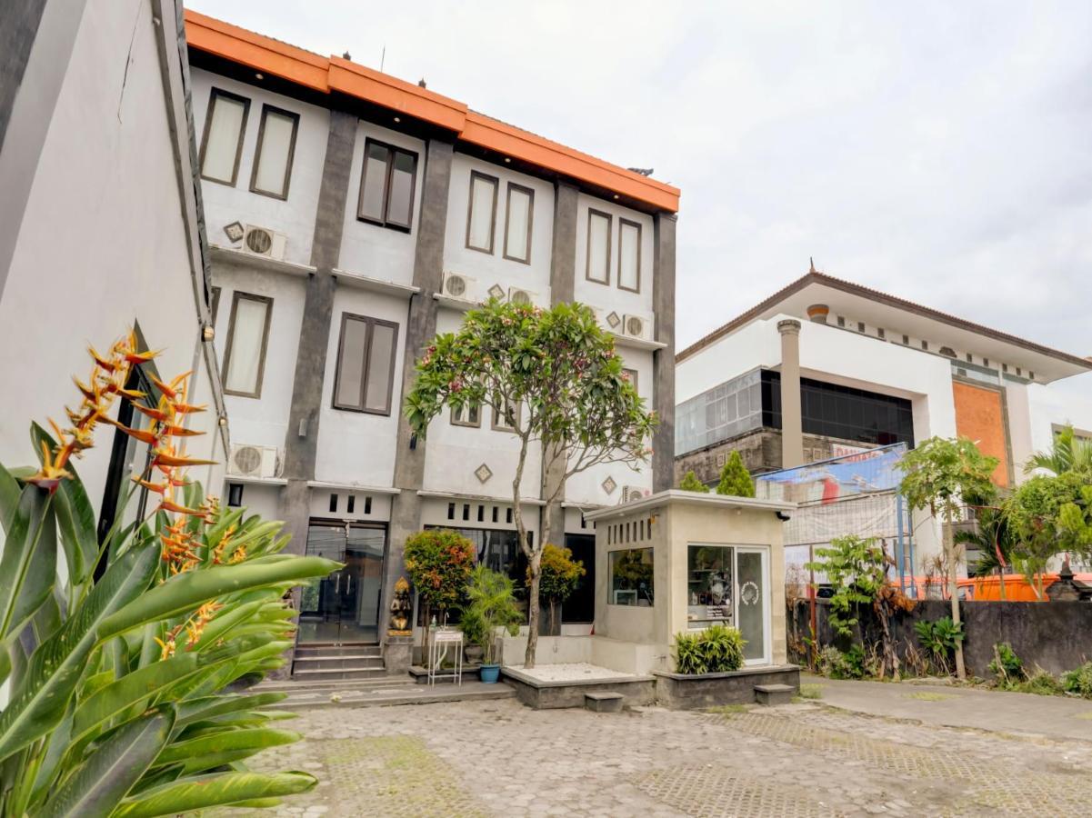 Hotel Warta Dua Денпасар Екстериор снимка
