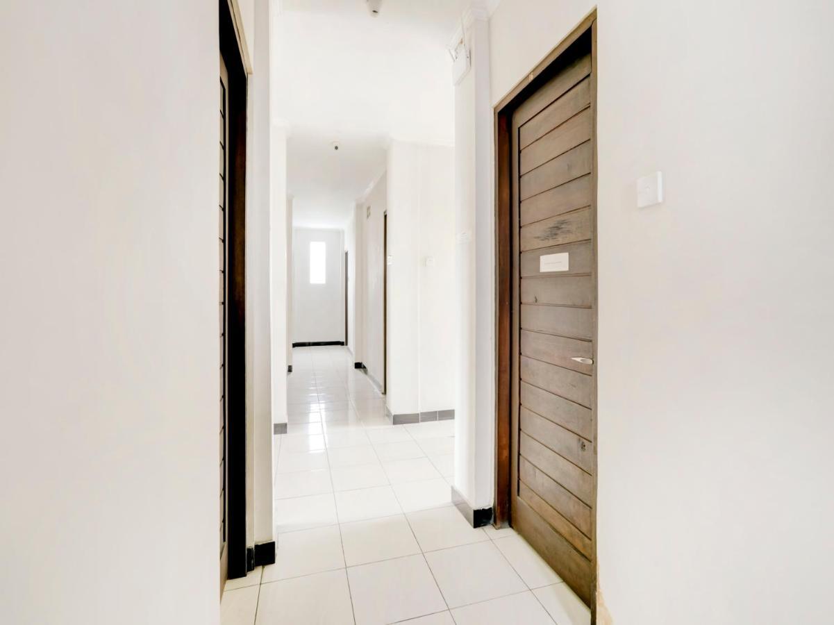 Hotel Warta Dua Денпасар Екстериор снимка