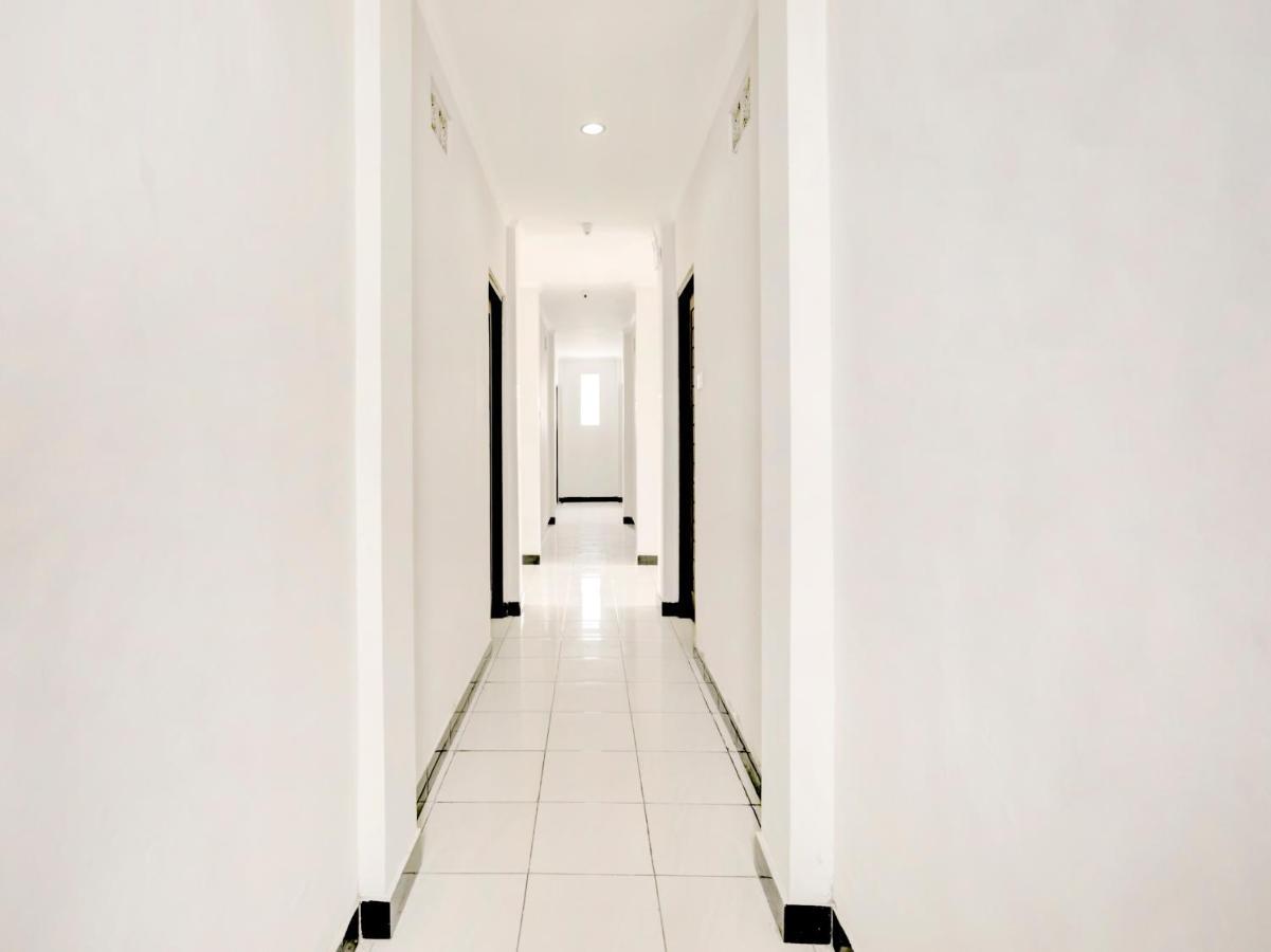 Hotel Warta Dua Денпасар Екстериор снимка