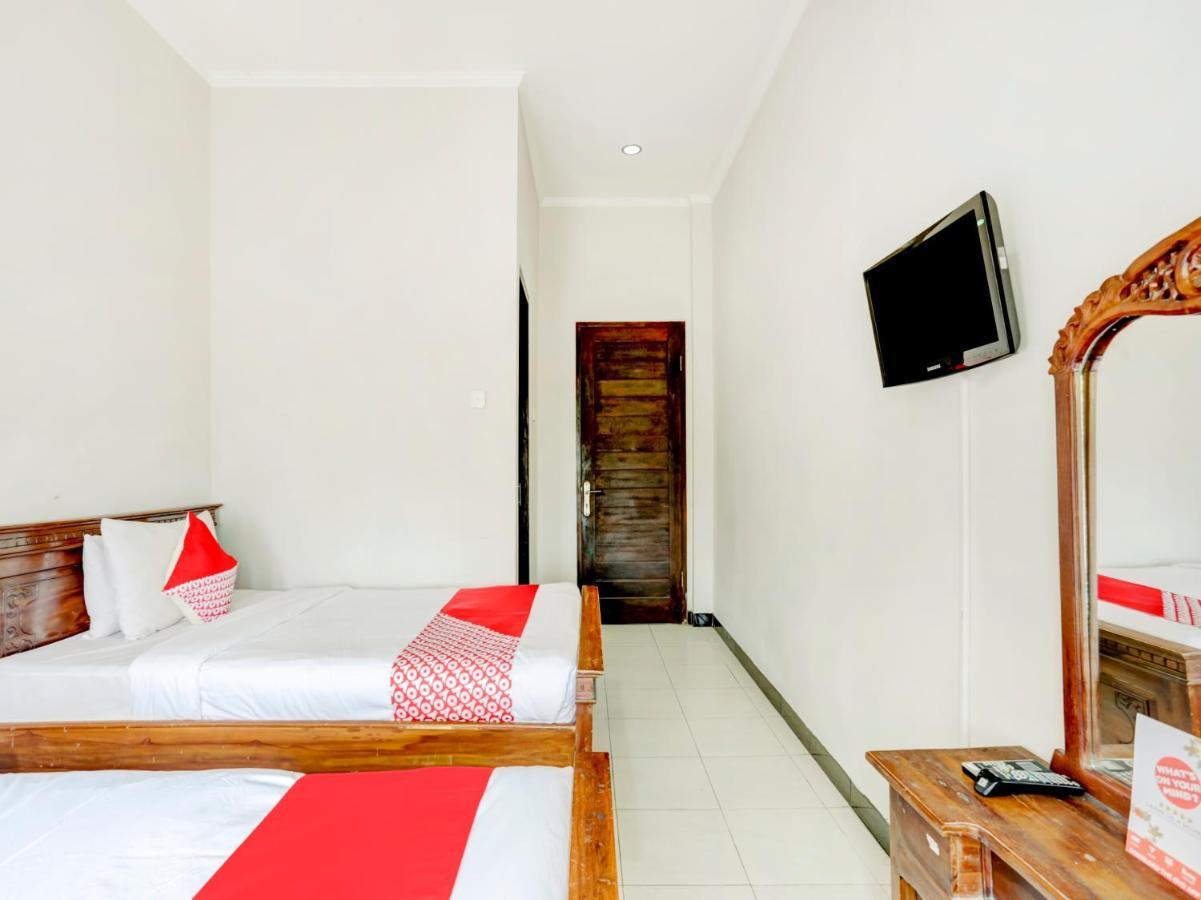 Hotel Warta Dua Денпасар Екстериор снимка