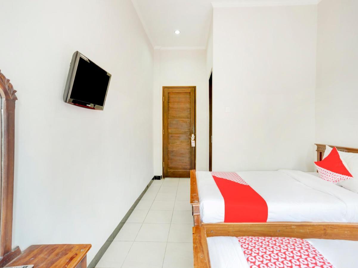 Hotel Warta Dua Денпасар Екстериор снимка