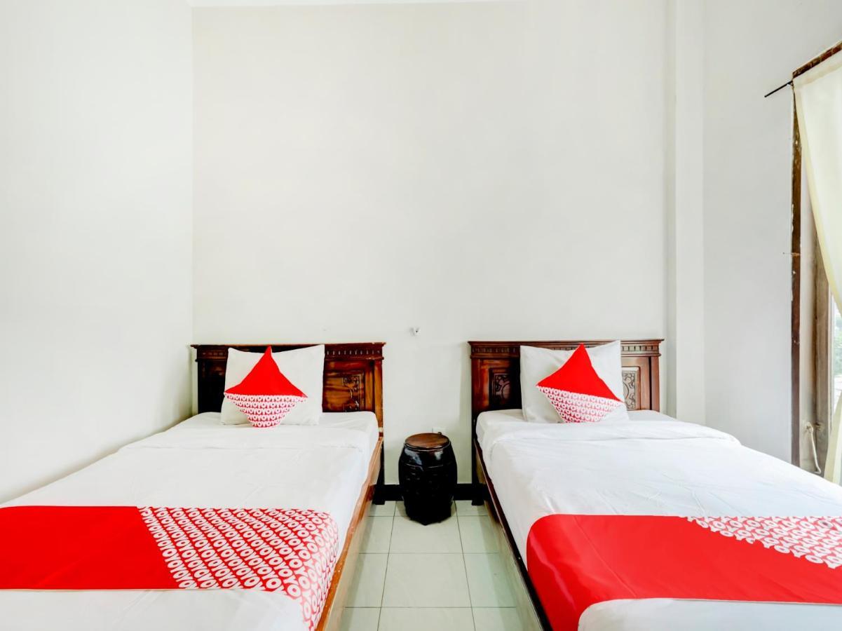 Hotel Warta Dua Денпасар Екстериор снимка