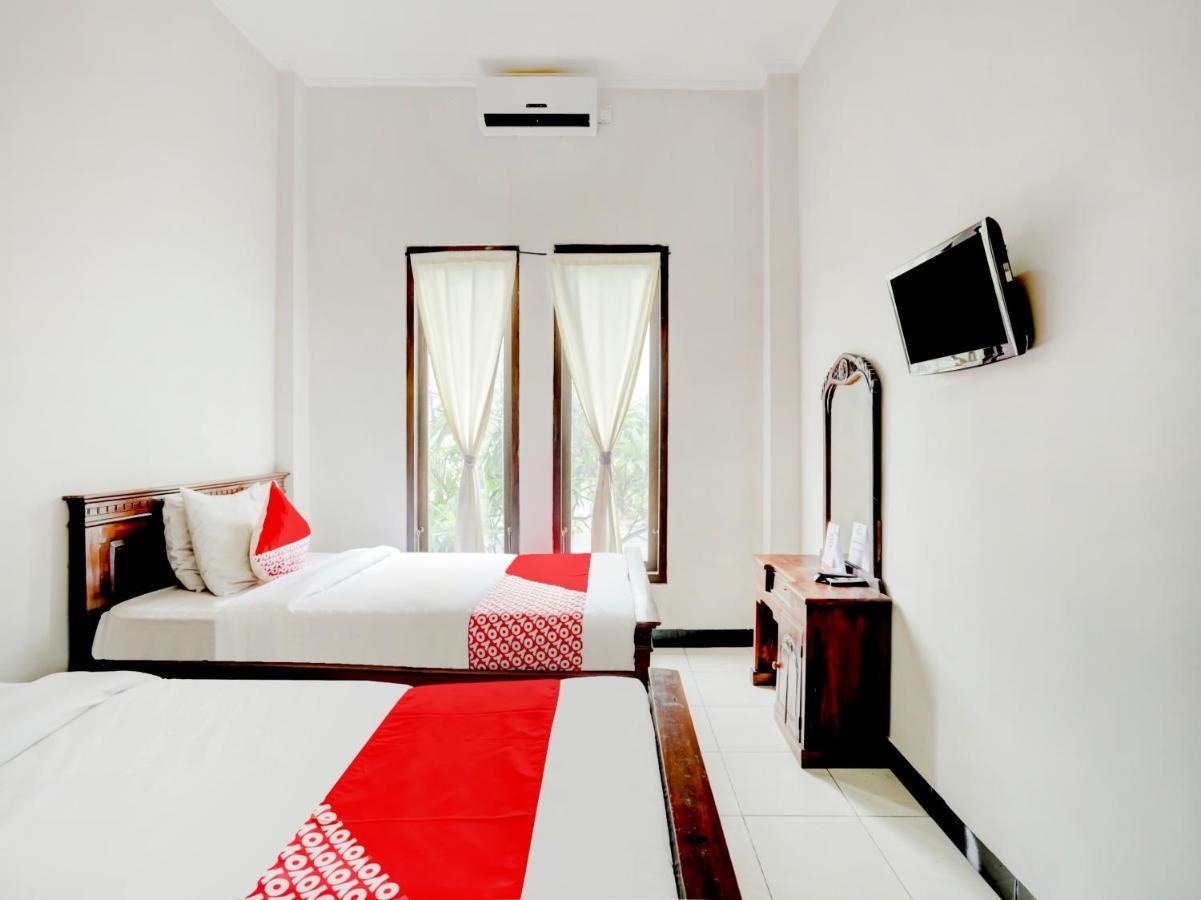 Hotel Warta Dua Денпасар Екстериор снимка