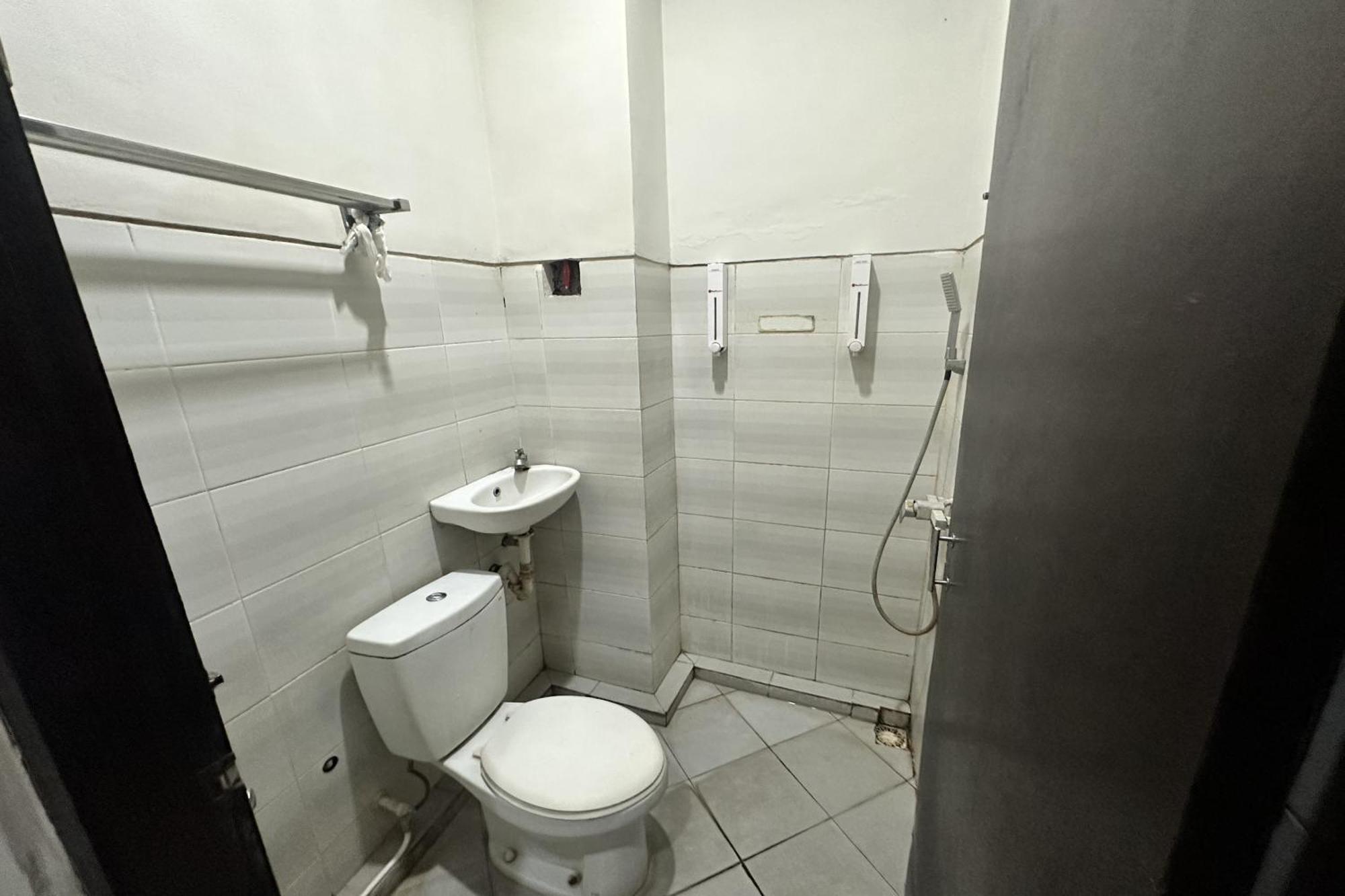 Hotel Warta Dua Денпасар Екстериор снимка