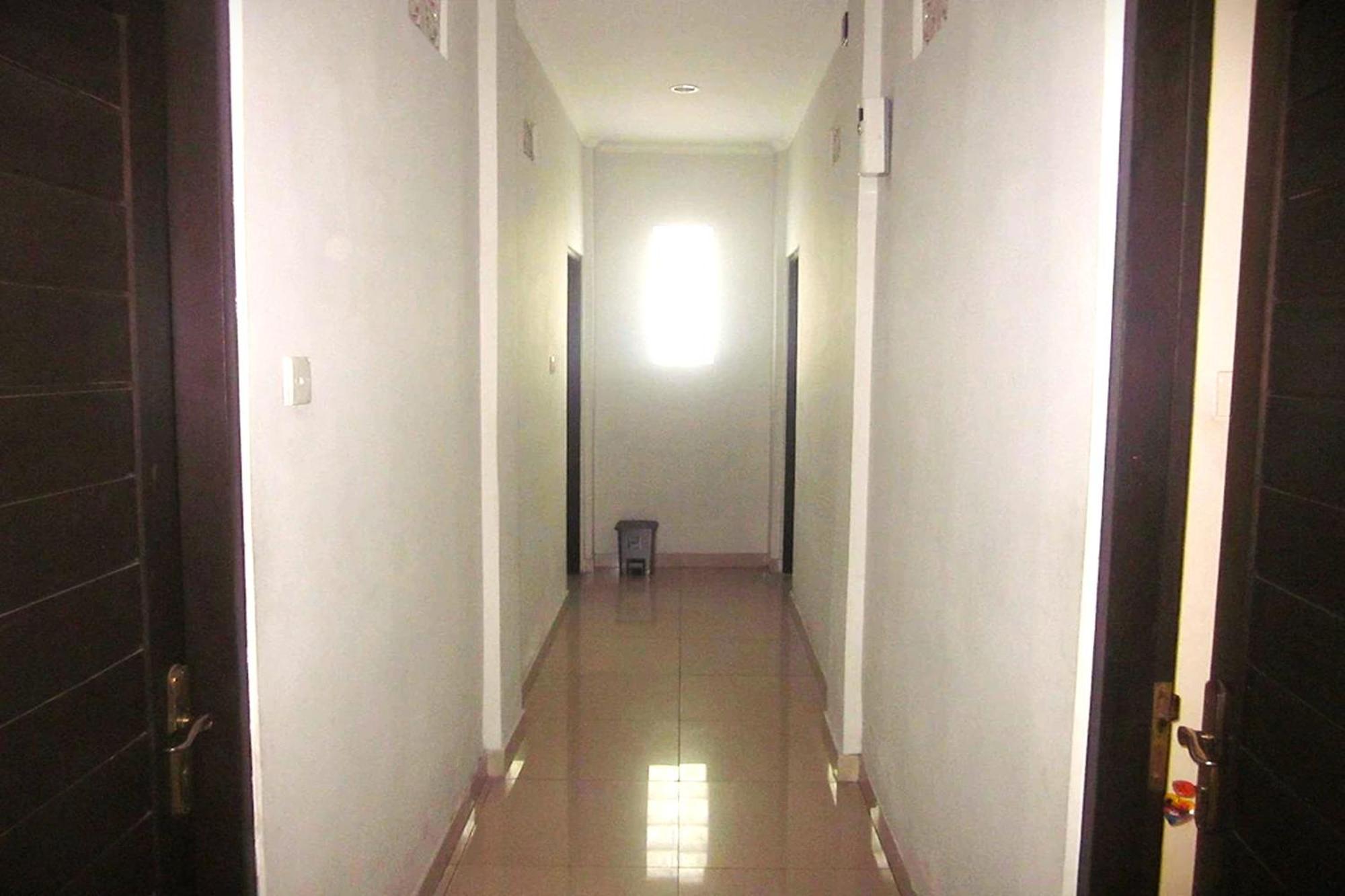 Hotel Warta Dua Денпасар Екстериор снимка
